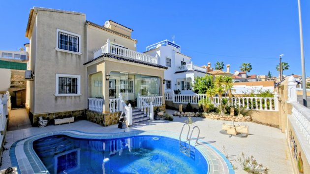 Villa - Revente - Orihuela Costa -
                Las Filipinas