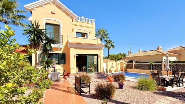 Villa - Revente - Orihuela Costa -
            Los Dolses