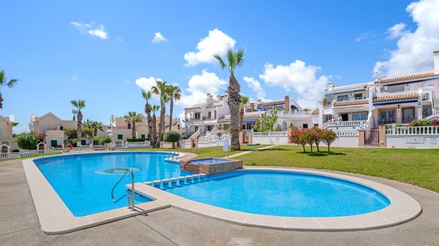 Villa - Revente - Orihuela Costa -
            Los Dolses