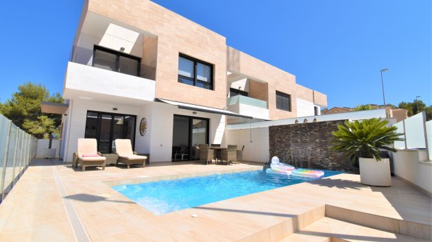 Villa - Revente -
                Orihuela Costa - ML-20396