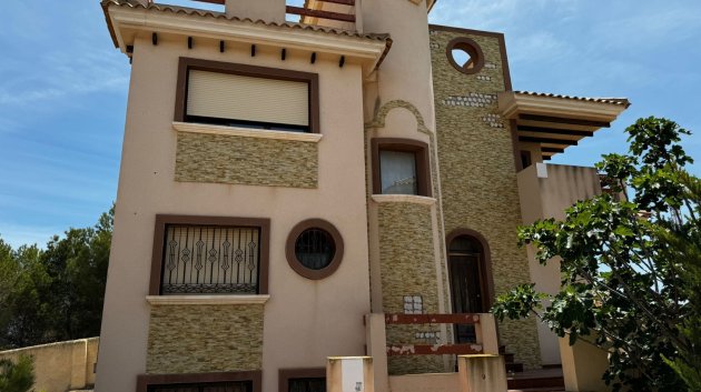 Villa - Revente -
                Orihuela Costa - ML-83483