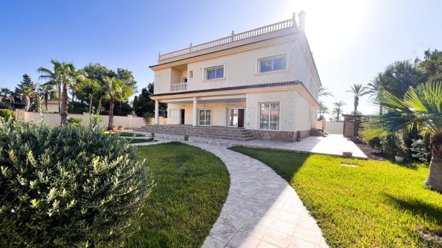 Villa - Revente - Orihuela Costa -
                Orihuela Costa