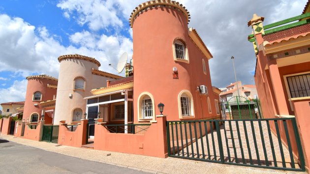 Villa - Revente - Orihuela Costa -
                Playa Flamenca