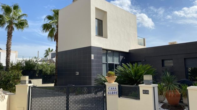 Villa - Revente - Orihuela Costa -
            Villamartín