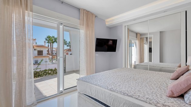 Reventa - Adosado -
Ciudad Quesada - Doña Pepa