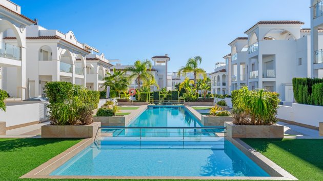 Reventa - Adosado -
Ciudad Quesada - Doña Pepa