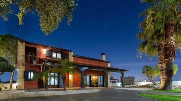 Reventa - Chalets -
Catral