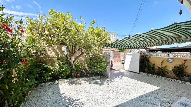 Reventa - Adosado -
Torrevieja - La Torreta