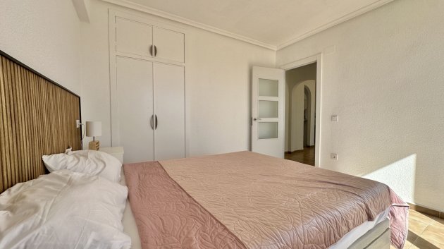 Reventa - Apartamentos -
Orihuela Costa - Punta Prima