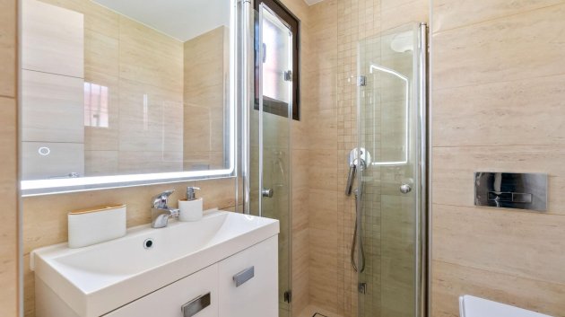 Reventa - Adosado -
Torrevieja - Aguas Nuevas