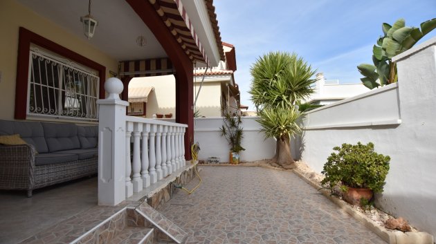 Reventa - Adosado -
Ciudad Quesada - Doña Pepa