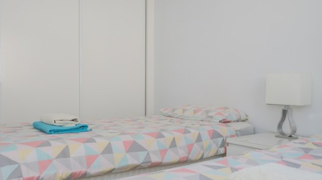 Reventa - Apartamentos -
Orihuela Costa - Punta Prima