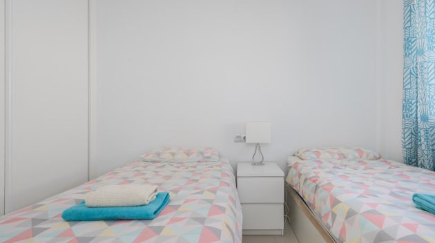 Reventa - Apartamentos -
Orihuela Costa - Punta Prima