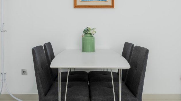 Reventa - Apartamentos -
Orihuela Costa - Punta Prima