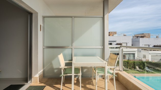 Reventa - Apartamentos -
Orihuela Costa - Punta Prima