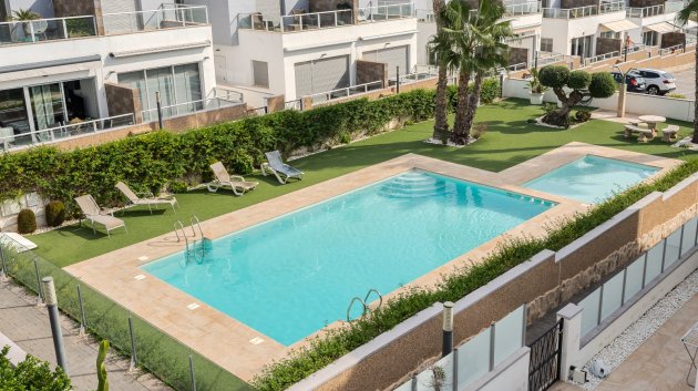 Reventa - Apartamentos -
Orihuela Costa - Punta Prima