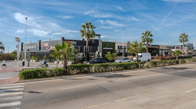 Reventa - Apartamentos -
Orihuela Costa - Punta Prima