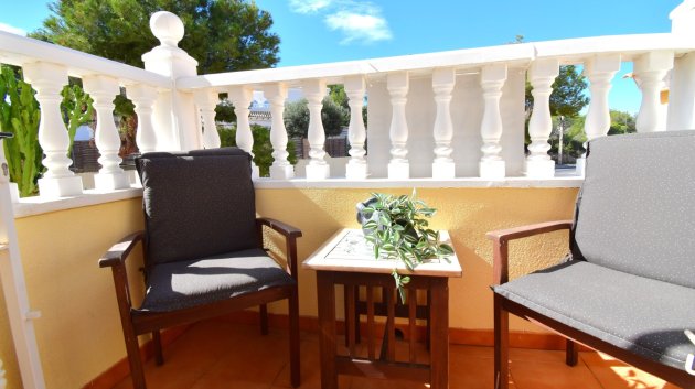 Revente - Villa -
Orihuela Costa - Villamartín