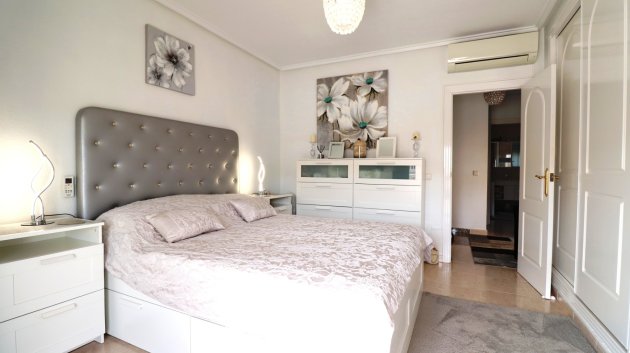 Resale - Townhouse -
Benijofar - Monte Azul