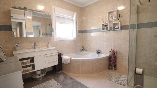 Resale - Townhouse -
Benijofar - Monte Azul