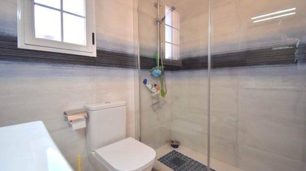 Resale - Villa -
Orihuela Costa - Playa Flamenca