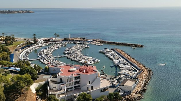 Resale - Apartments -
Orihuela Costa - Aguamarinas