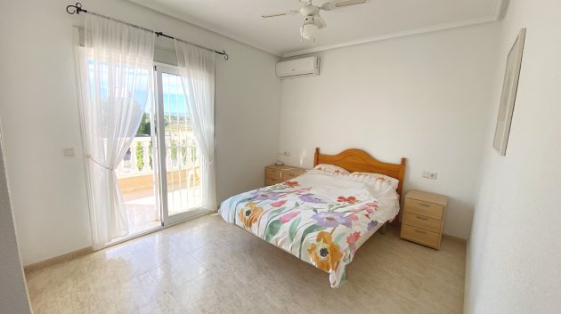 Resale - Townhouse -
Benijofar - Monte Azul