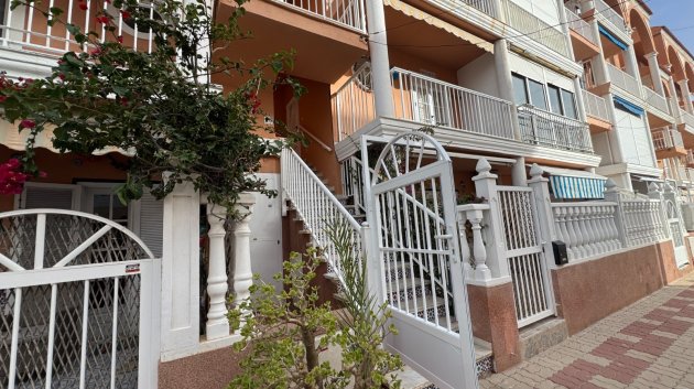 Resale - Apartments -
Torrevieja - Torre la mata