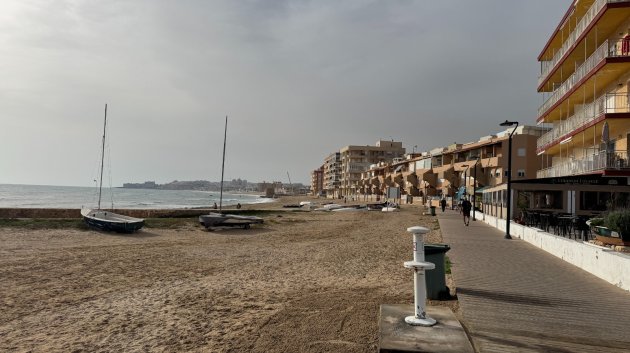 Resale - Apartments -
Torrevieja - Torre la mata