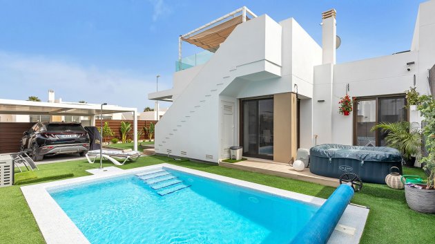 Resale - Villa -
Orihuela Costa - Vistabella