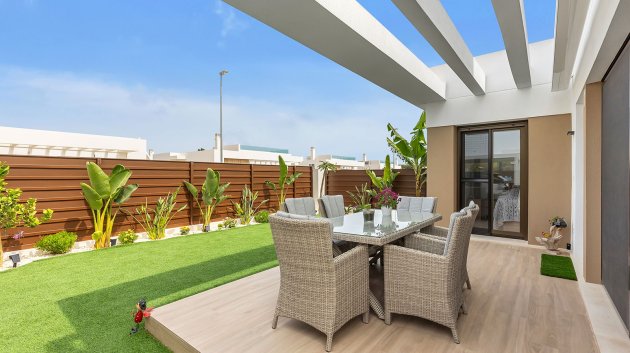 Resale - Villa -
Orihuela Costa - Vistabella
