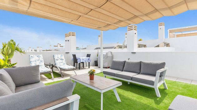 Resale - Villa -
Orihuela Costa - Vistabella