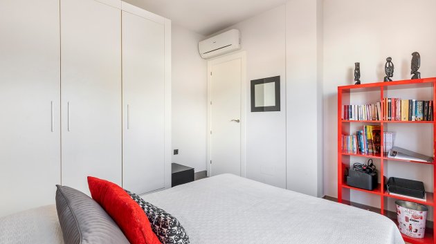 Resale - Apartments -
Orihuela Costa - Las Ramblas