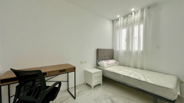 Resale - Apartments -
Centro Torrevieja - Torrevieja