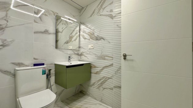 Resale - Apartments -
Centro Torrevieja - Torrevieja