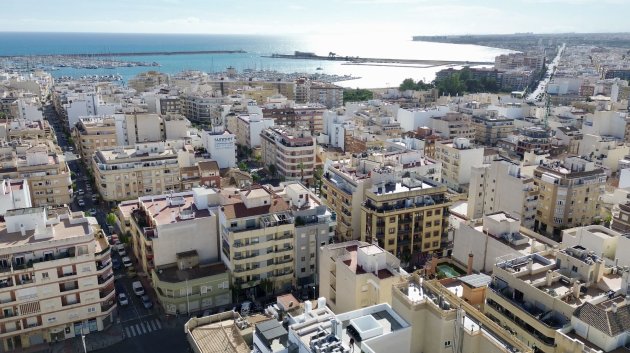 Resale - Apartments -
Centro Torrevieja - Torrevieja