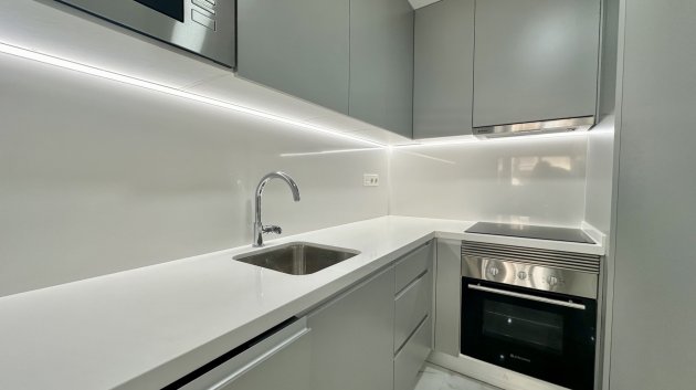 Resale - Apartments -
Centro Torrevieja - Torrevieja