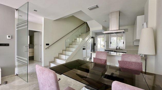 Resale - Villa -
Orihuela Costa - Lomas De Cabo Roig