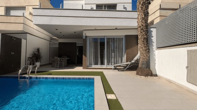 Resale - Villa -
Orihuela Costa - Lomas De Cabo Roig