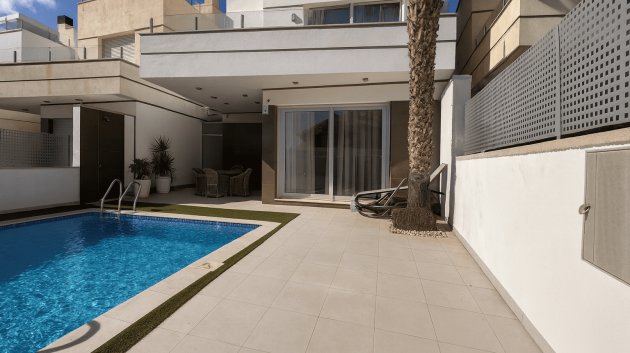 Resale - Villa -
Orihuela Costa - Lomas De Cabo Roig