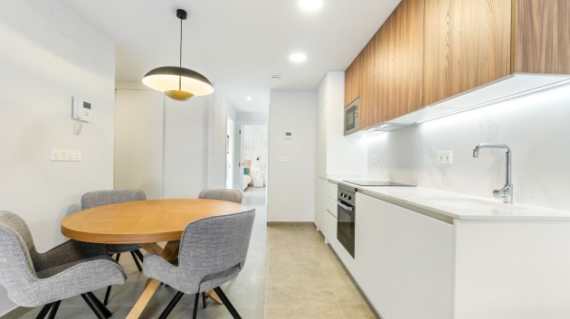 Reventa - Apartamentos -
Torrevieja - Playa de El Cura