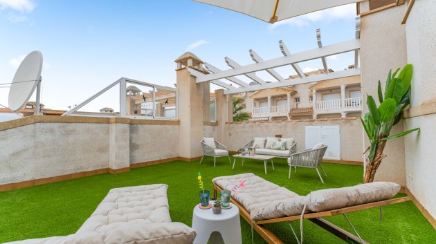 Reventa - Adosado -
Orihuela Costa - Villamartín