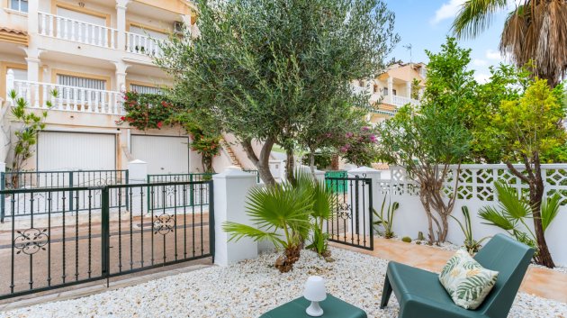 Reventa - Adosado -
Orihuela Costa - Villamartín