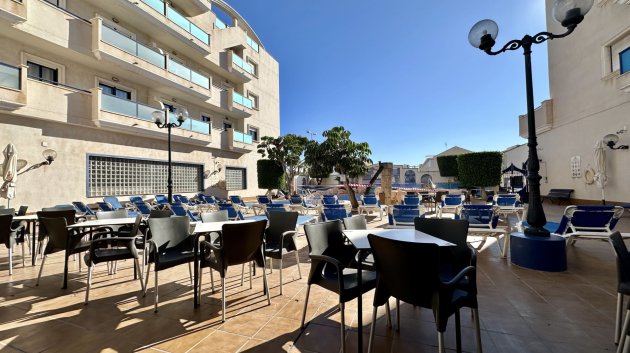 Reventa - Apartamentos -
Orihuela Costa - Cabo Roig