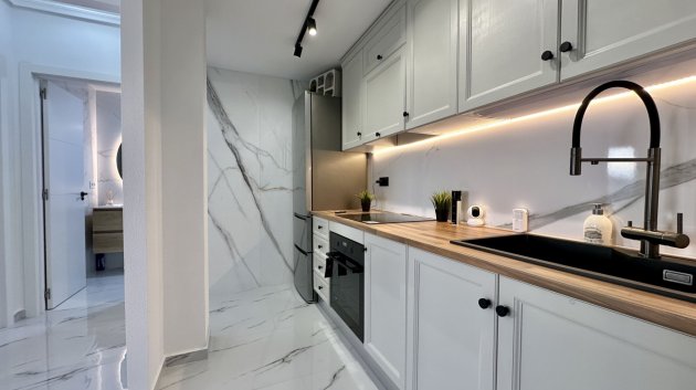 Reventa - Apartamentos -
Orihuela Costa - Zeniamar