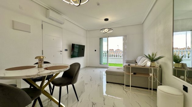 Reventa - Apartamentos -
Orihuela Costa - Zeniamar