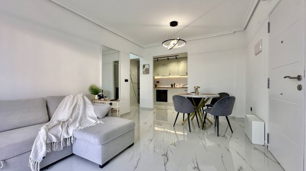 Reventa - Apartamentos -
Orihuela Costa - Zeniamar