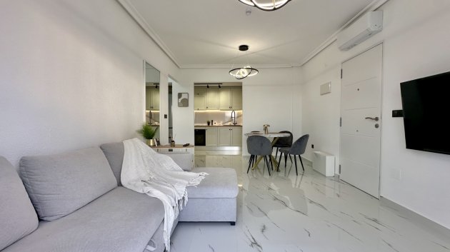 Reventa - Apartamentos -
Orihuela Costa - Zeniamar