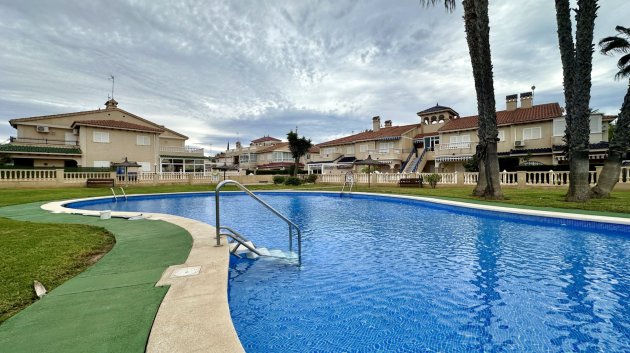 Reventa - Apartamentos -
Orihuela Costa - Zeniamar