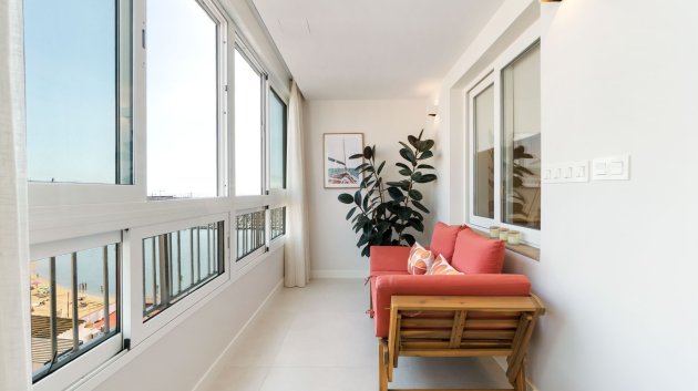 Reventa - Apartamentos -
Torrevieja